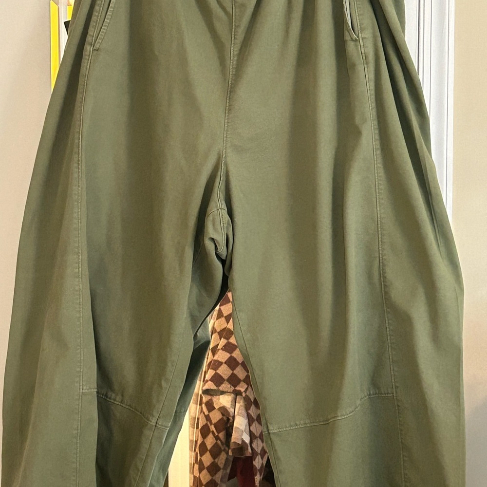 Pilcro Army Green Barrel Pants 3X